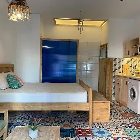 Nature Of Sea In The Center Apartment