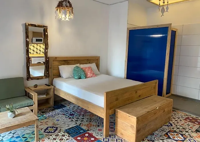 Apartment Nature Of Sea In The Center